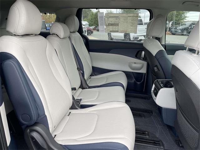 new 2026 Kia Carnival Hybrid car, priced at $42,949