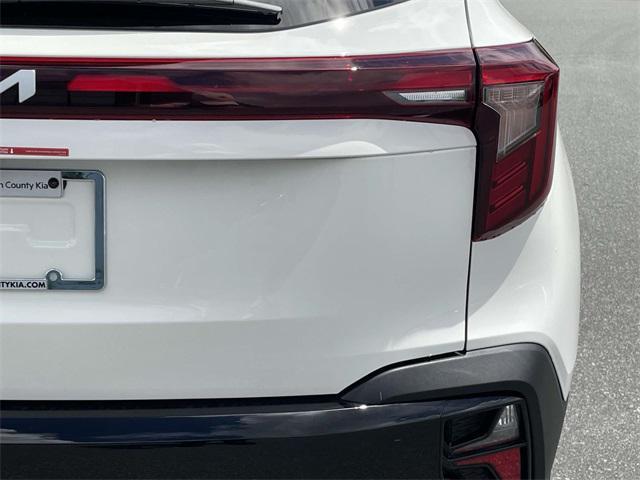 new 2025 Kia Seltos car, priced at $25,858
