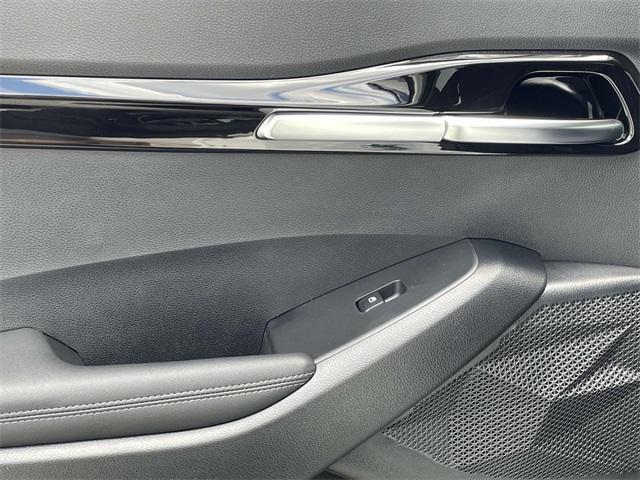 new 2025 Kia Seltos car, priced at $25,858