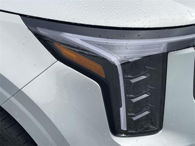 new 2026 Kia Carnival Hybrid car, priced at $52,695