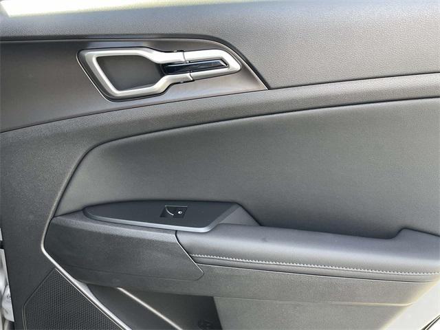 new 2026 Kia Sportage Hybrid car, priced at $35,293