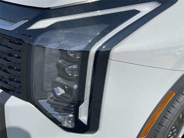 new 2026 Kia Sportage car, priced at $32,021