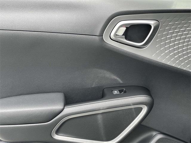 new 2025 Kia Soul car, priced at $23,268