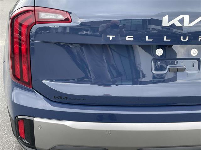 new 2025 Kia Telluride car, priced at $40,205