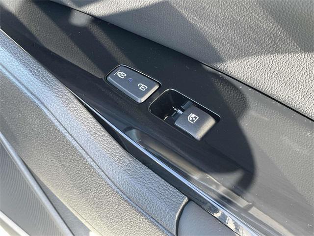 new 2025 Kia Sportage car, priced at $30,948