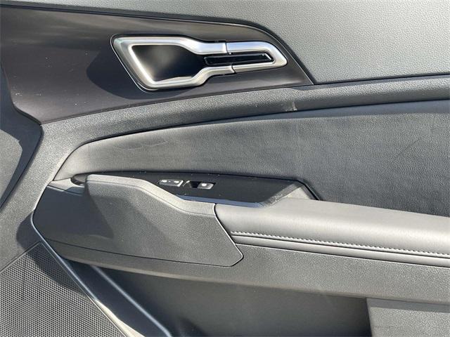 new 2025 Kia Sportage car, priced at $30,948