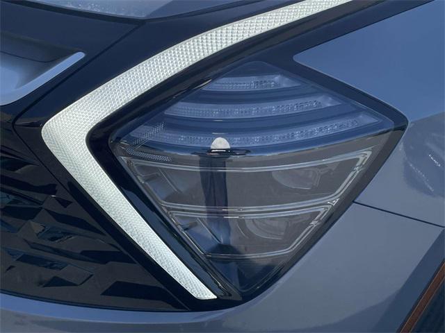 new 2025 Kia Sportage car, priced at $30,948