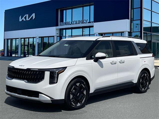 new 2025 Kia Carnival car, priced at $40,670