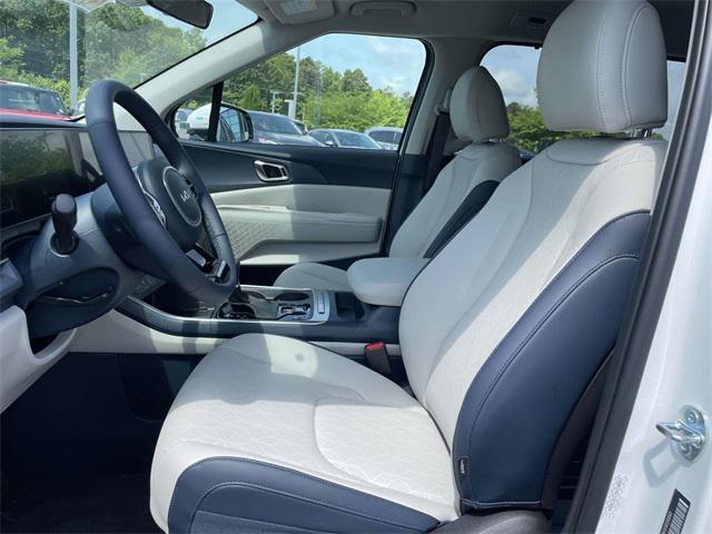 new 2025 Kia Carnival car, priced at $40,670