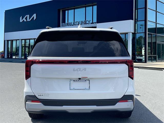 new 2025 Kia Carnival car, priced at $40,670