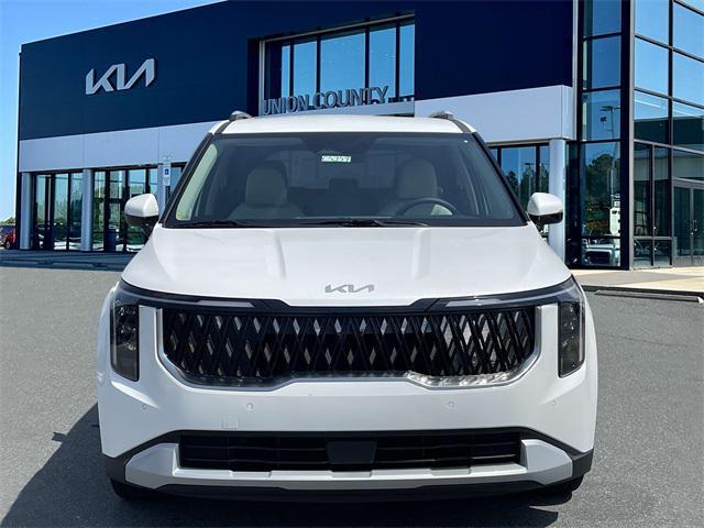 new 2025 Kia Carnival car, priced at $40,670