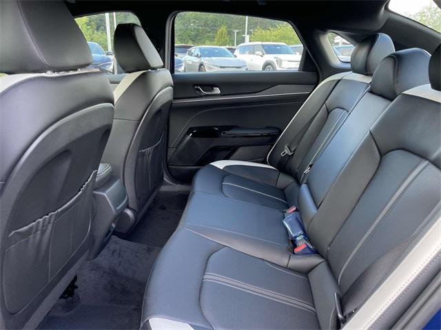 new 2025 Kia K5 car, priced at $27,954
