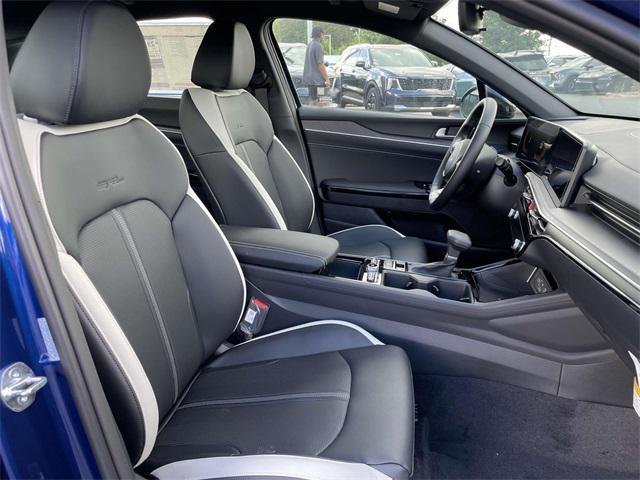 new 2025 Kia K5 car, priced at $27,954
