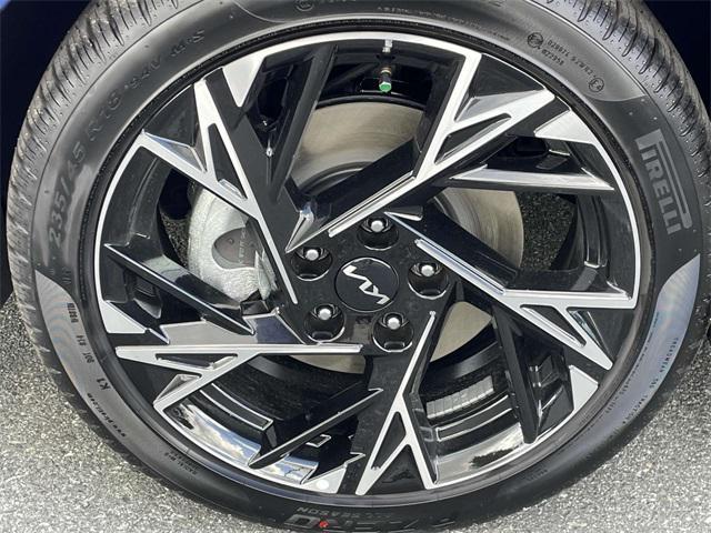 new 2025 Kia K5 car, priced at $27,954