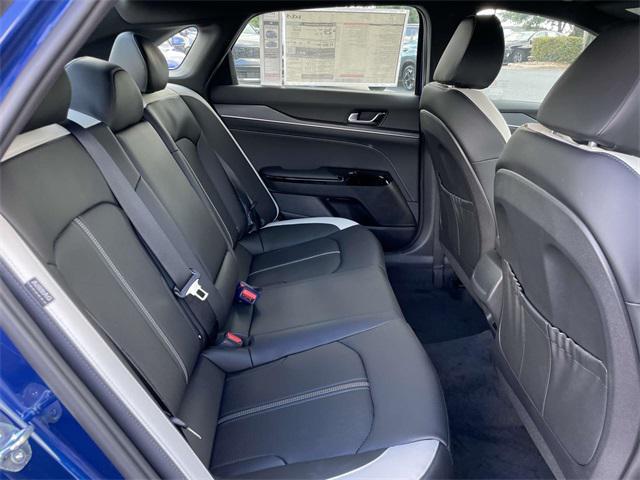 new 2025 Kia K5 car, priced at $27,954