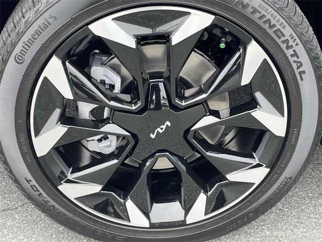 new 2025 Kia Sorento car, priced at $38,127