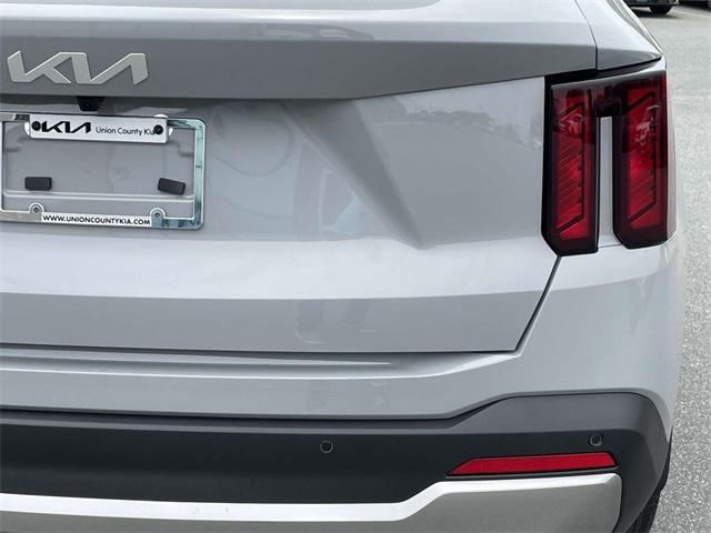 new 2025 Kia Sorento car, priced at $38,127