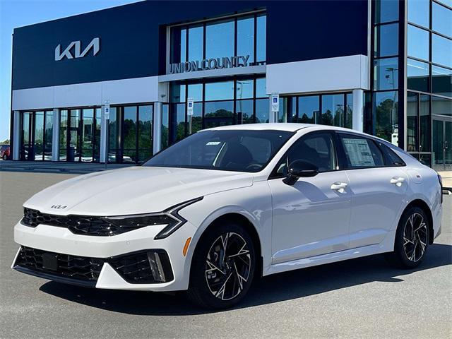 new 2025 Kia K5 car, priced at $27,952