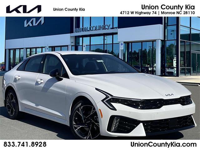 new 2025 Kia K5 car, priced at $27,952