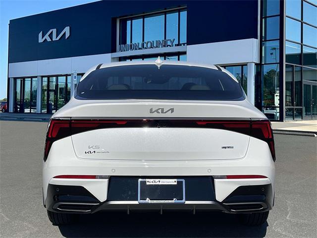 new 2025 Kia K5 car, priced at $27,952