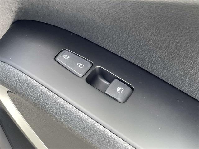 new 2025 Kia Soul car, priced at $24,093