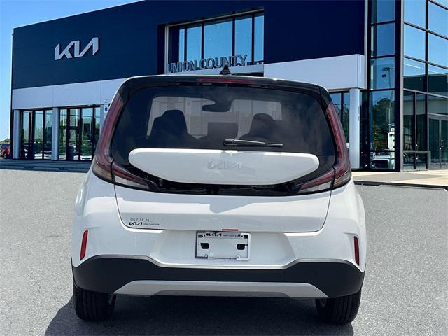 new 2025 Kia Soul car, priced at $24,093