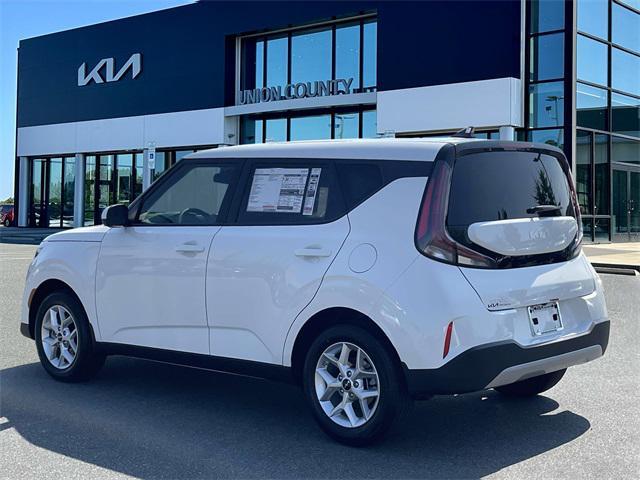 new 2025 Kia Soul car, priced at $20,935