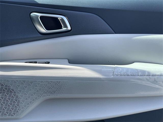 new 2026 Kia Carnival Hybrid car, priced at $44,704