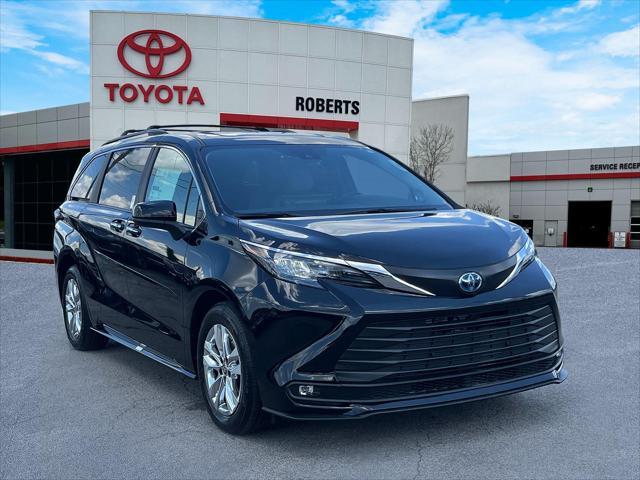 used 2025 Toyota Sienna car, priced at $51,900