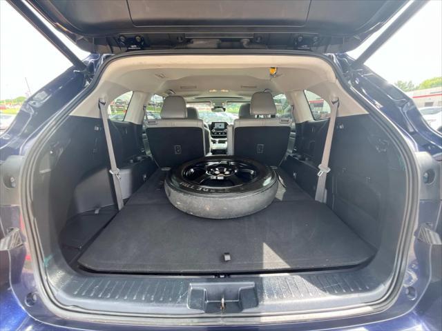 used 2023 Toyota Highlander car, priced at $39,899