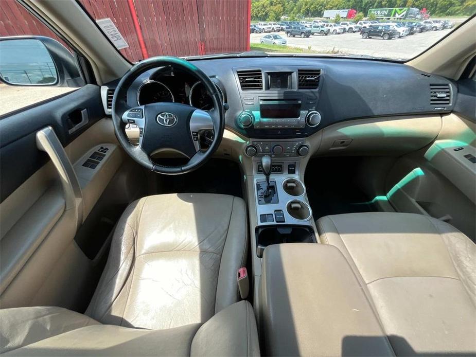 used 2011 Toyota Highlander car, priced at $9,968