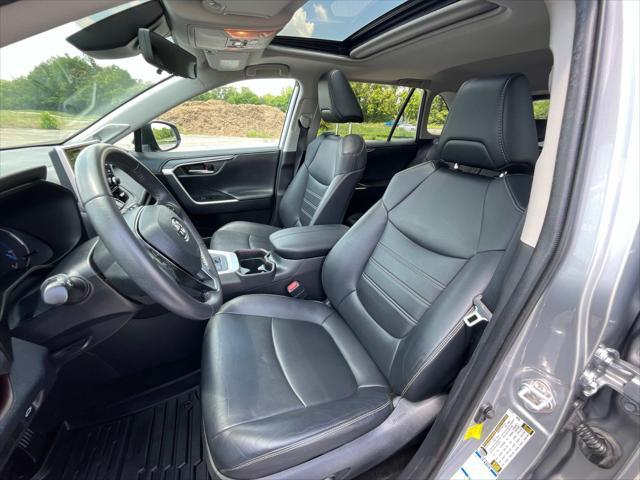 used 2020 Toyota RAV4 Hybrid car, priced at $28,844