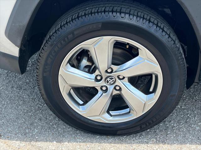 used 2020 Toyota RAV4 Hybrid car, priced at $28,844