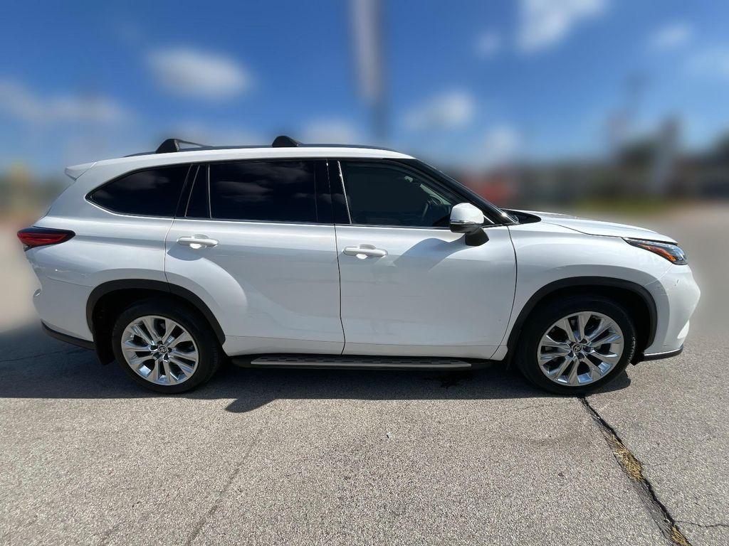 used 2021 Toyota Highlander car, priced at $37,796