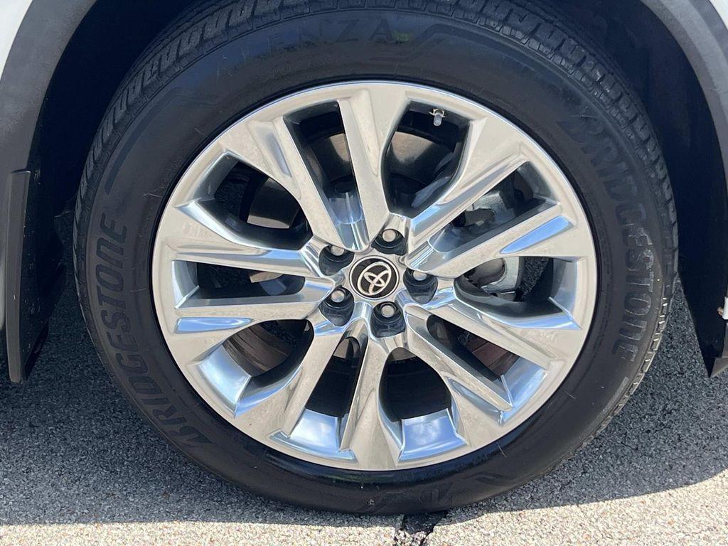 used 2021 Toyota Highlander car, priced at $37,796