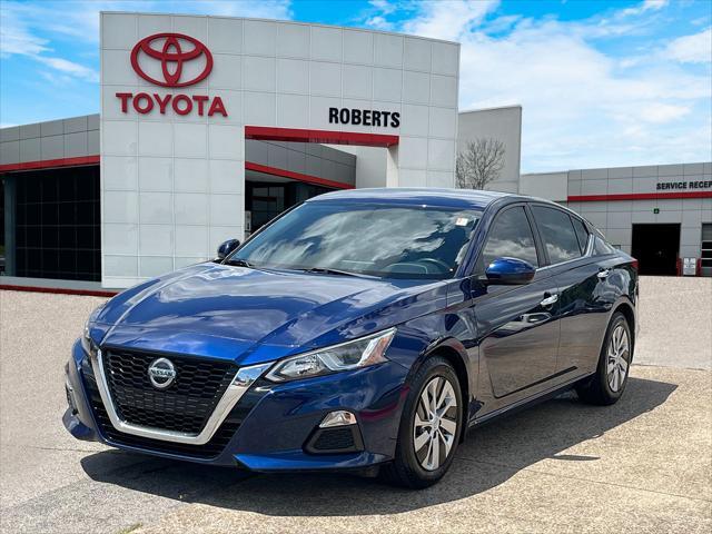 used 2019 Nissan Altima car, priced at $13,999