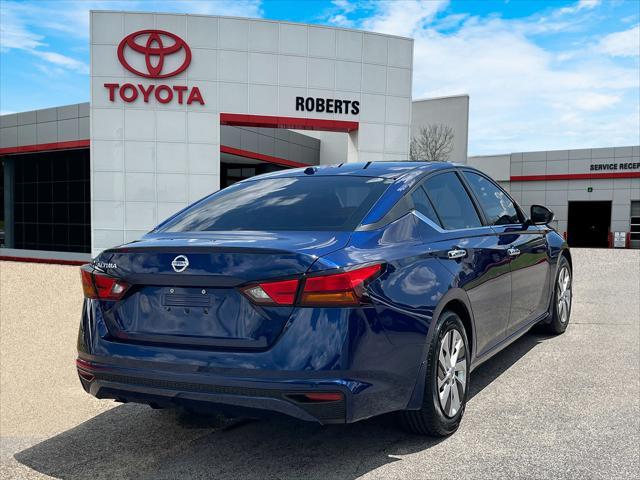 used 2019 Nissan Altima car, priced at $13,999