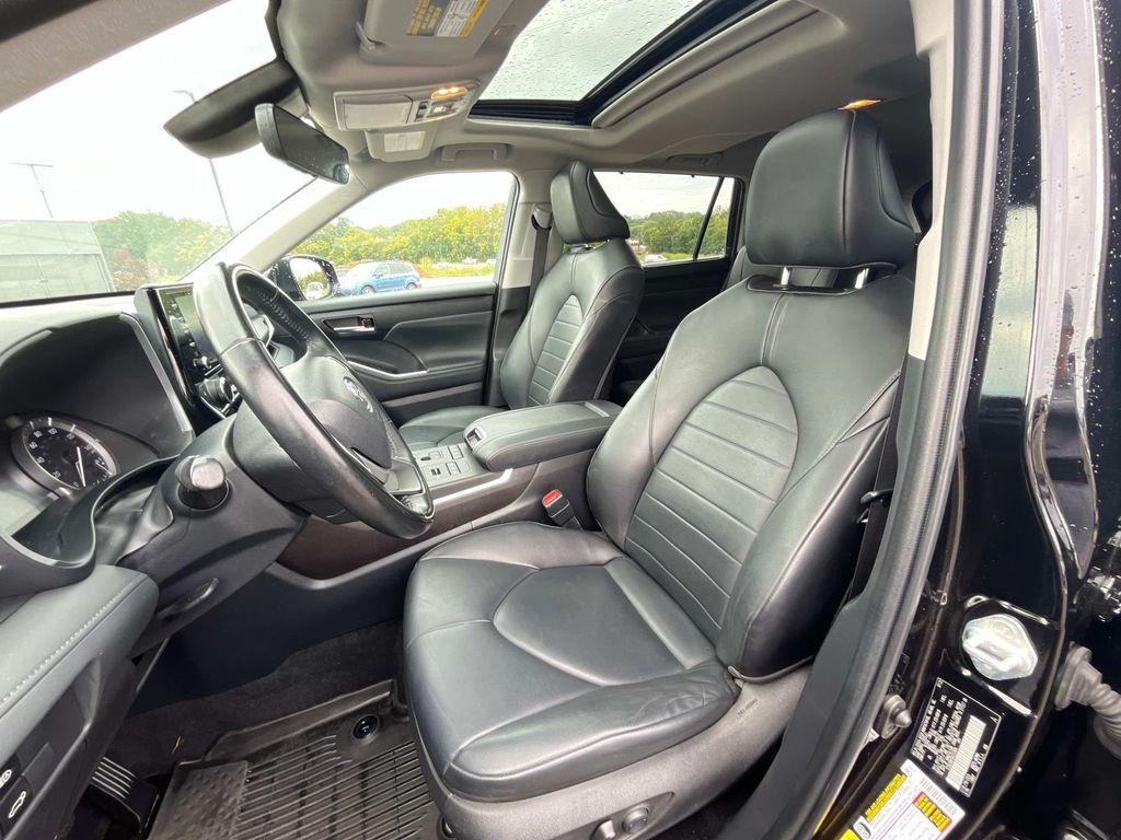 used 2022 Toyota Highlander car, priced at $38,879