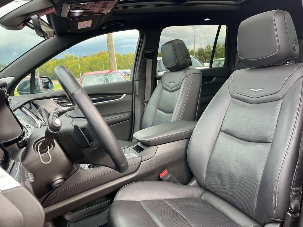 used 2020 Cadillac XT6 car, priced at $30,399