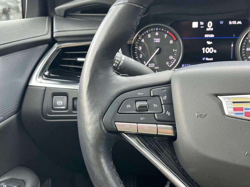 used 2020 Cadillac XT6 car, priced at $30,399