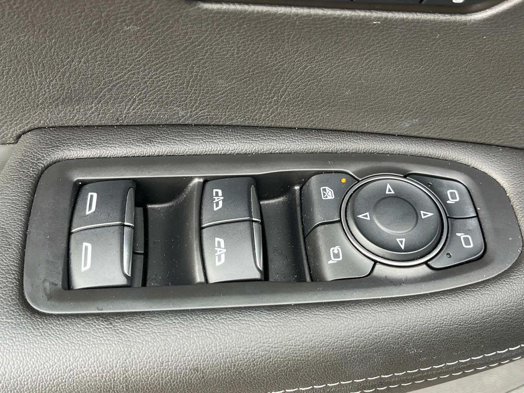 used 2020 Cadillac XT6 car, priced at $30,399