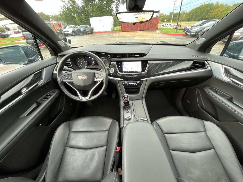 used 2020 Cadillac XT6 car, priced at $30,399