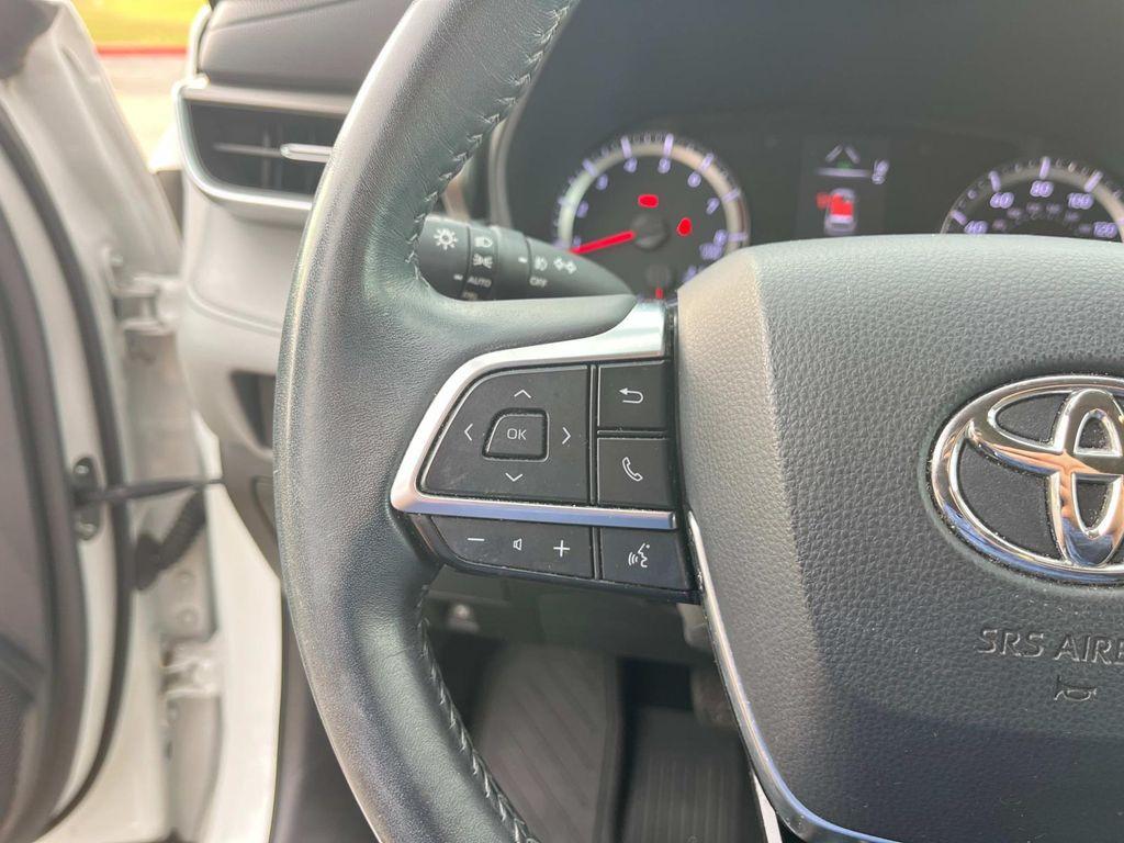 used 2020 Toyota Highlander car, priced at $29,724