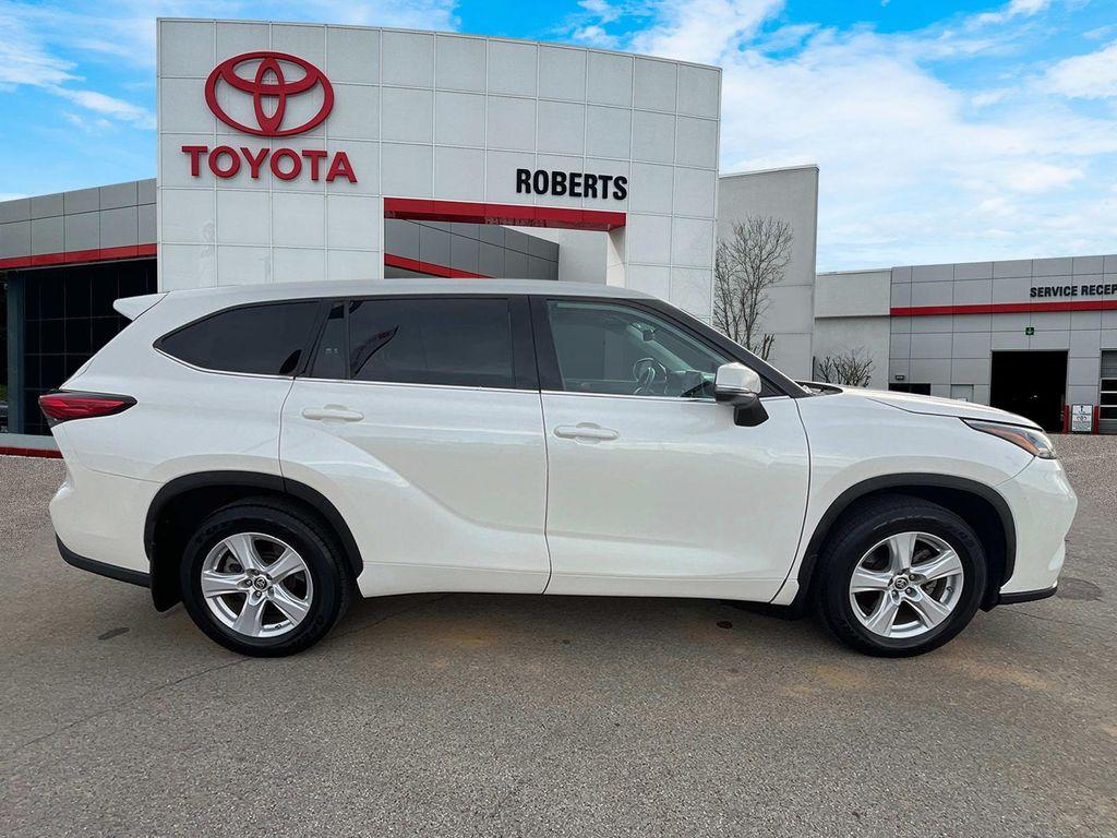 used 2020 Toyota Highlander car, priced at $29,724