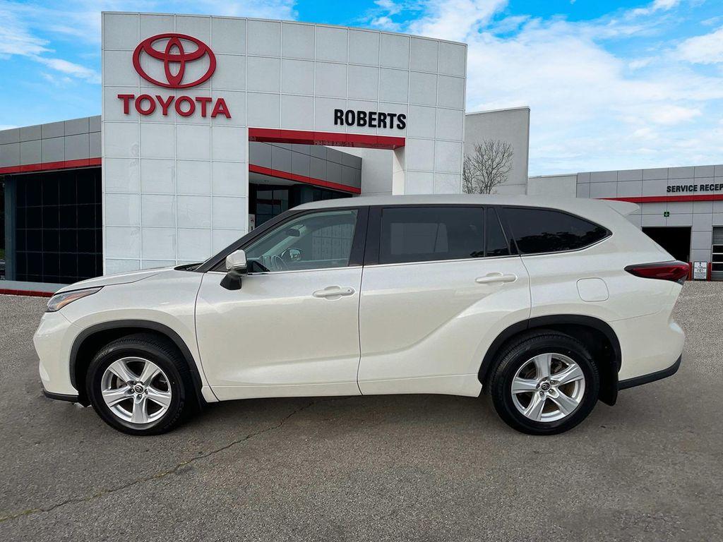 used 2020 Toyota Highlander car, priced at $29,724