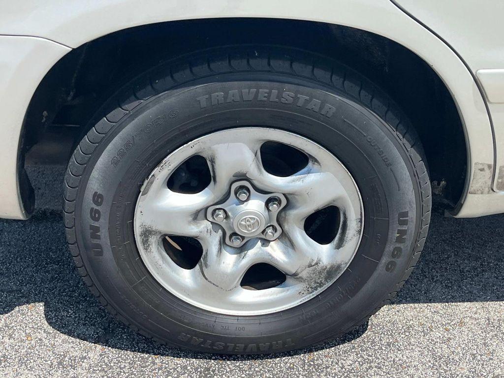 used 2003 Toyota Highlander car, priced at $6,000