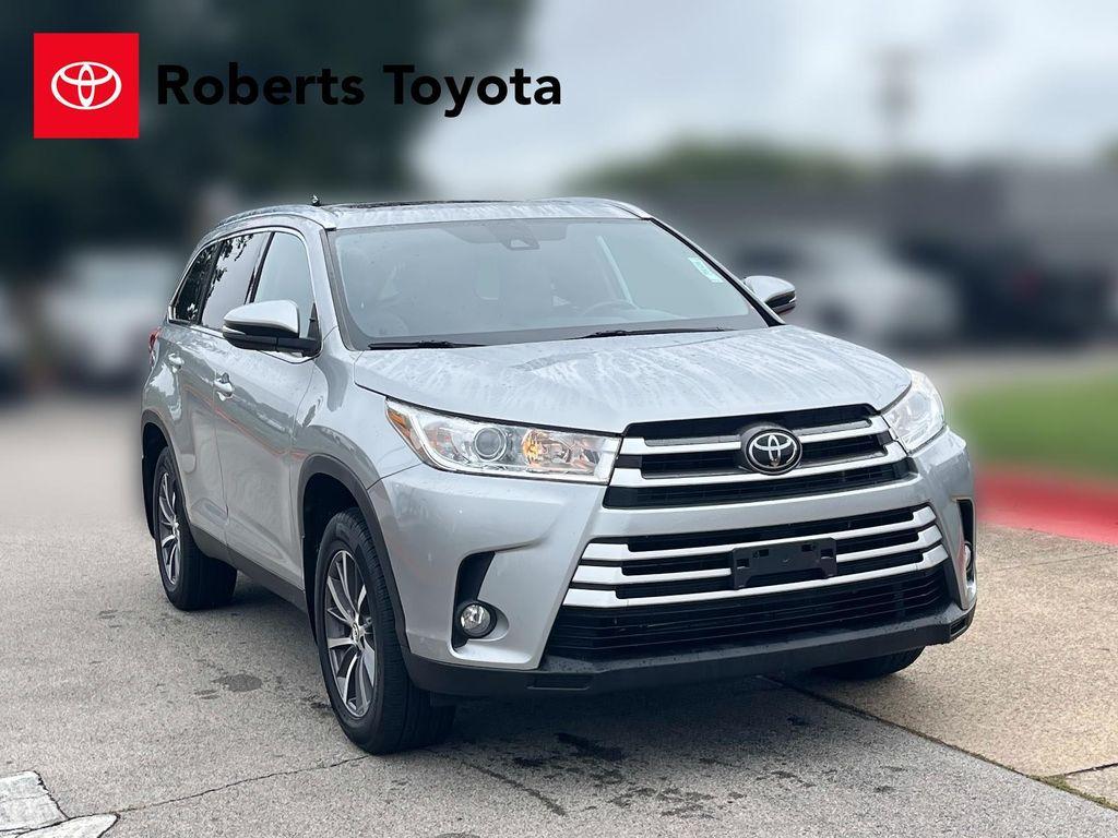 used 2019 Toyota Highlander car, priced at $29,995