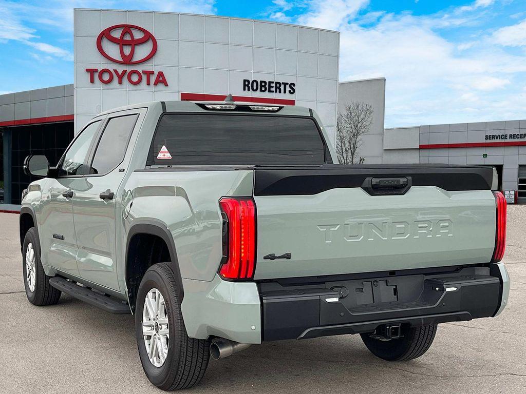 new 2024 Toyota Tundra car
