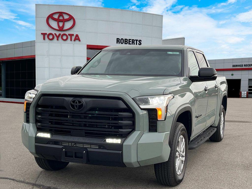 new 2024 Toyota Tundra car