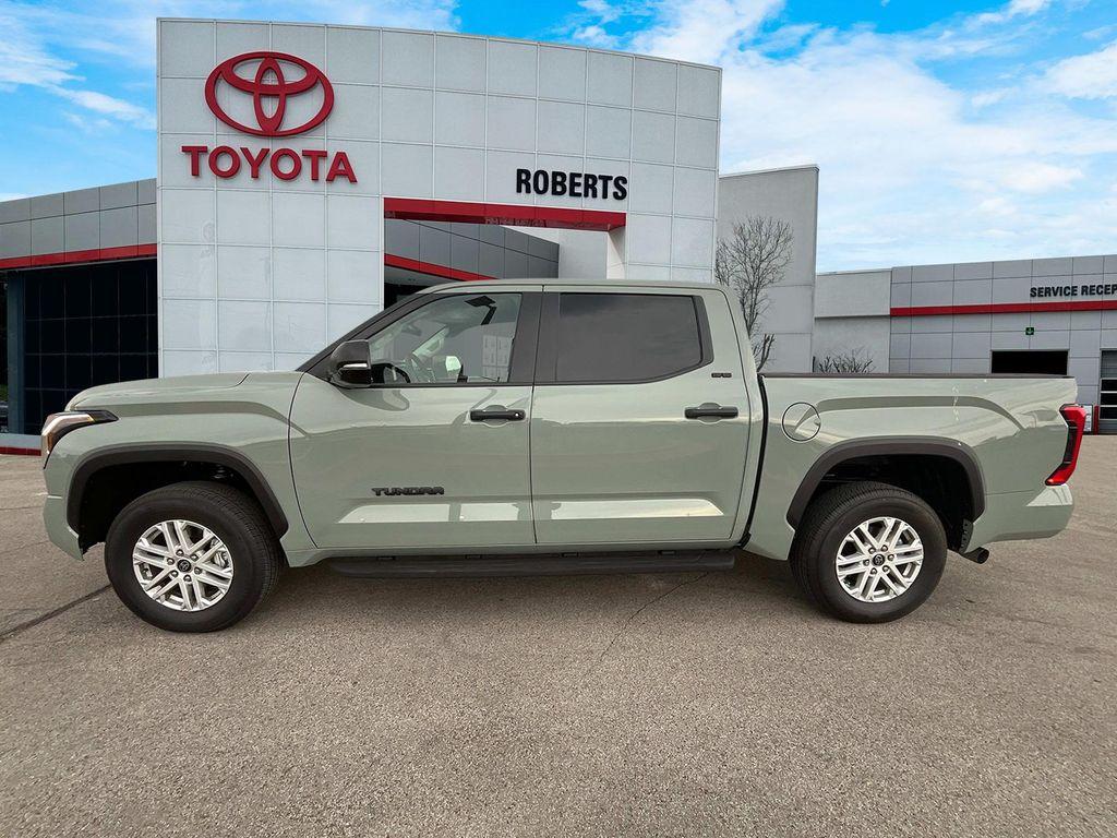 new 2024 Toyota Tundra car